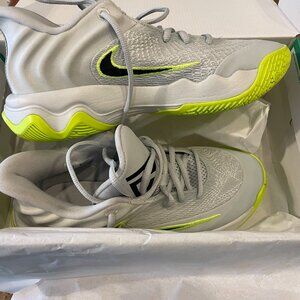 Giannis Immortality 4 Basketball Shoes